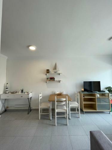 Acogedor Y C�ntrico Apartamento A 1' De La Playa