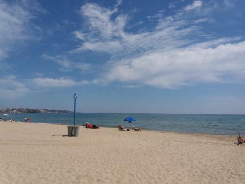 Apartamento 2� L�nea Playa Agustina Aragon