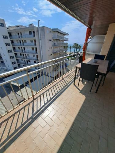 Apartamento 2� L�nea Playa Agustina Aragon