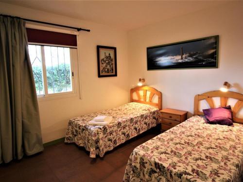 Apartamento Roses, 2 Dormitorios, 6 Personas - Es-258-23
