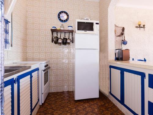 Apartamento Roses, 3 Dormitorios, 5 Personas - Es-228-94