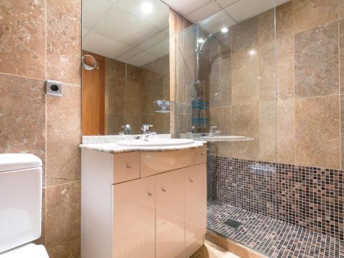 Apartamento Roses, 2 Dormitorios, 4 Personas - Es-228-103
