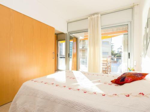 Apartamento Roses, 2 Dormitorios, 4 Personas - Es-228-123