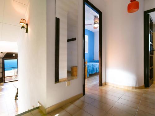 Apartamento Roses, 2 Dormitorios, 4 Personas - Es-228-106