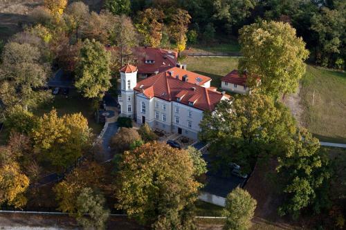 Hotel Pa?ac Paw?owice