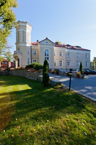 Hotel Pa?ac Paw?owice