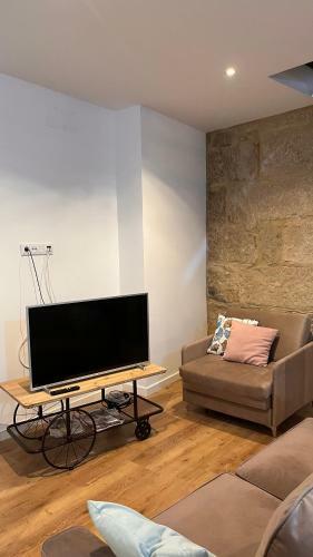 A De Juan - Tres Marias Apartments