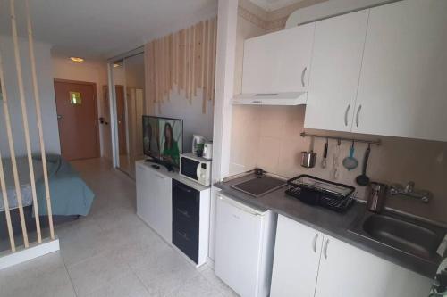 Apartamento Central Studio With Sea View Balcony!