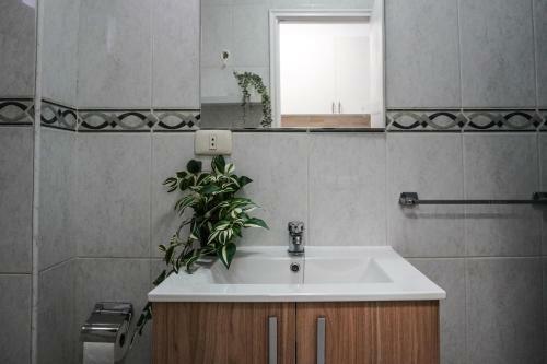 Apartamento Modern Studio Close To The Beach With Pool