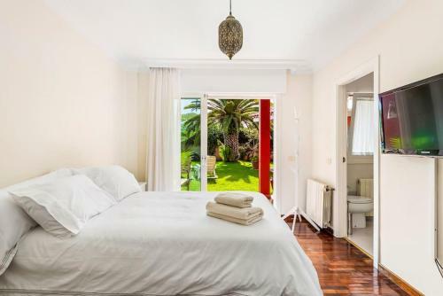 Villa Artigar, Garden, Swimming Pool And Bbq.