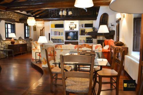 Hdec Hosteria De Casta�eda Alojamiento Turistico