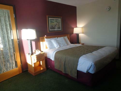 Hotel Americinn Of Madison