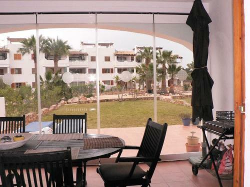 Homely 2 Bedroom Ground Floor Apartment, With Pool