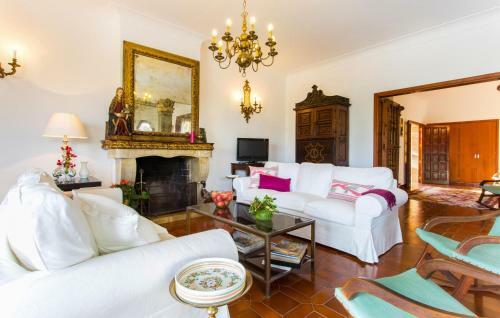 Nice Home In Portocolom With Outdoor Swimming Pool