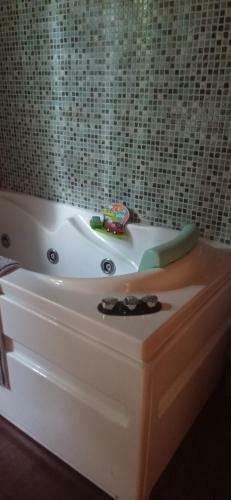 Acogedora Caba�a Con Piscina