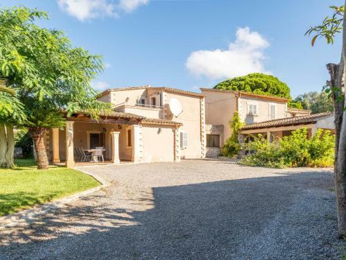Can Camarroja By Sunvillas Mallorca