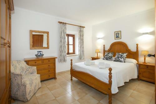 Owl Booking Villa Can Bandera - Rustic Stay