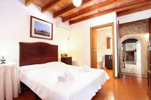 Villa Rustic House With Views To The Pollensa Mountains