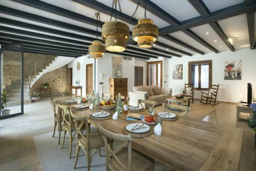Owl Booking Villa Alvarez - Luxury Retreat