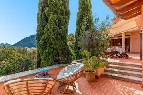 Townhouse With Pool And Mountain Views, Just 5 Min