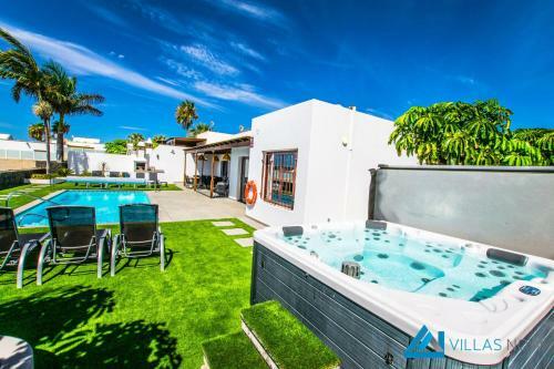 222 - Villa Noches De Luna By Villas Now Ltd