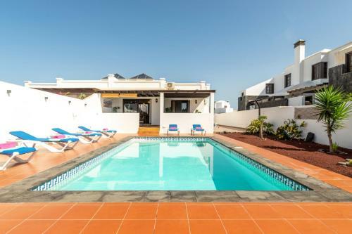 Villa Tropical By Villa Plus