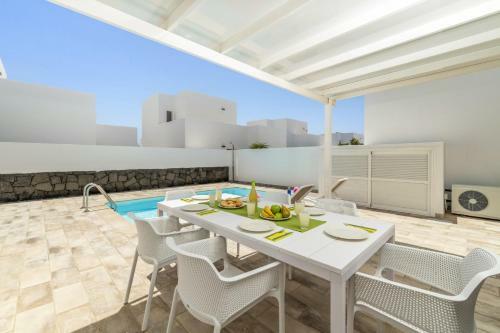 Villa Alicia By Villa Plus