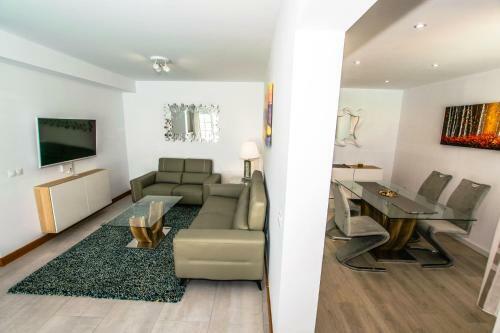 228 - Casa Luca By Villas Now Ltd