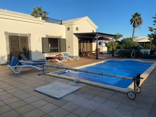 Faro Park Villa Bella Beheizter Pool