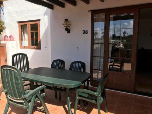 Las Brisas, Villa 98