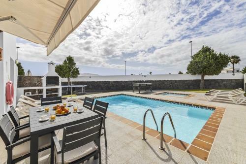 Villa Bezanilla - Villasexperience