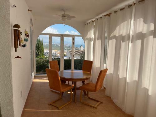 Chalet Independiente Con Vistas Al Mar