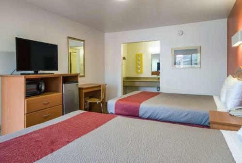 Motel 6 Concord