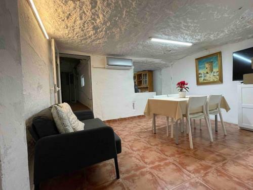 Apartamento Casa-cueva En El Coraz�n De Paterna