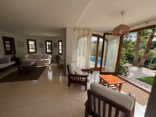 Casa Calonge, 4 Dormitorios, 6 Personas - Es-209-56
