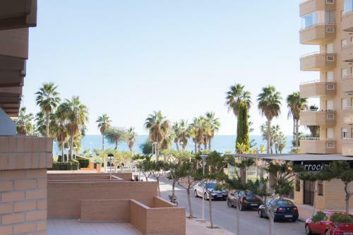 Apartamento Beachfront Family Retreat, Marina D'or