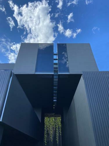 Villa The Black Line House