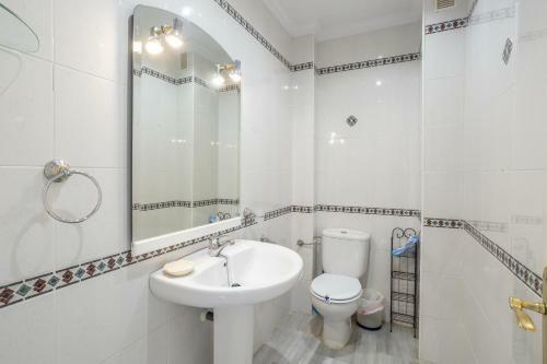 Las Flores 5 - Large Townhouse