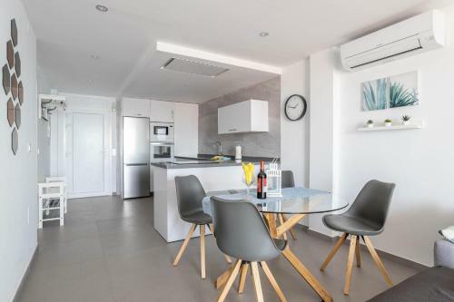 Apartment Arce Frontline Seaview