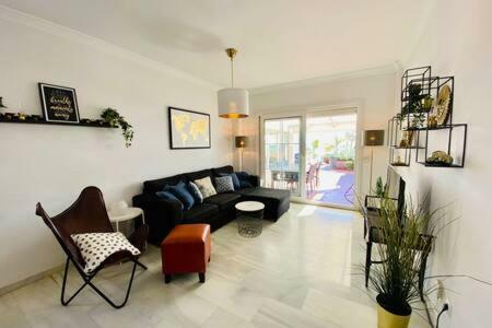 Apartamento En Primera Linea De Playa Con Parking