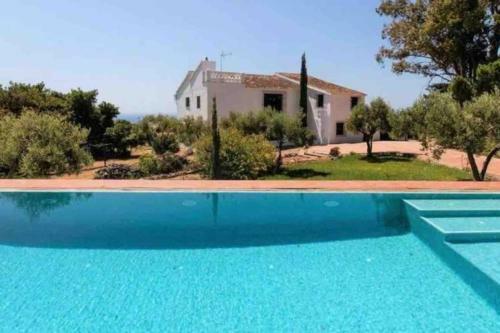 Cortijo Nerja Artist Paradise
