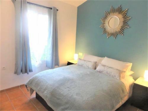 Apartamento Lovely 2 Bedroom In Oasis De Capistrano, Nerja