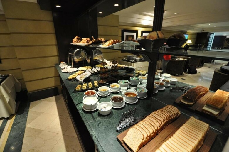 Amerian Executive Hotel
