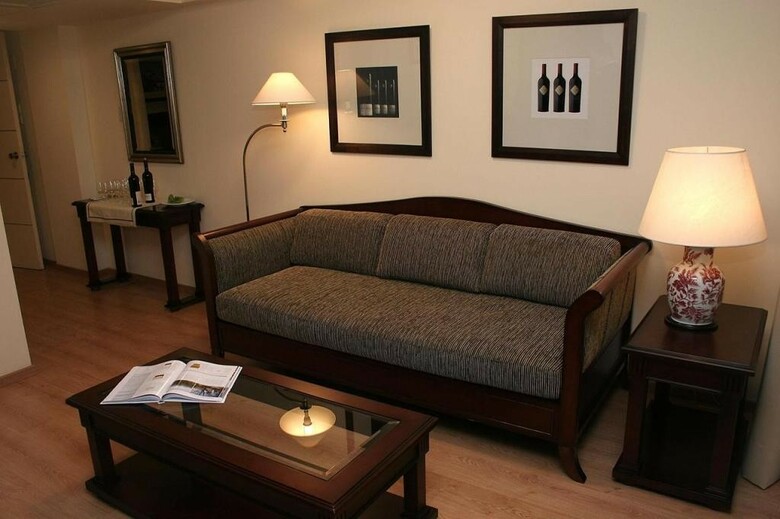 Amerian Executive Hotel