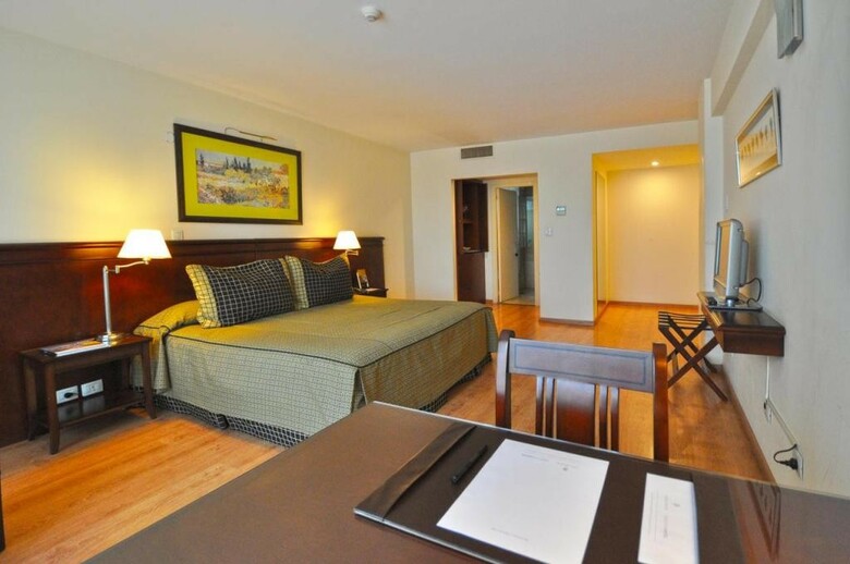 Amerian Executive Hotel