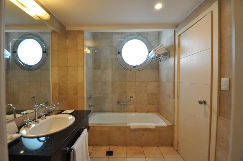 Amerian Executive Hotel
