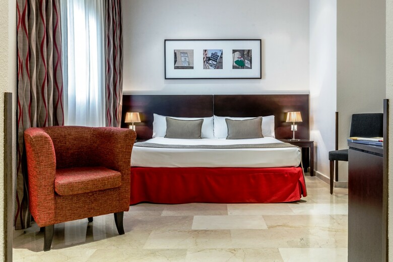 Hotel Exe Suites 33