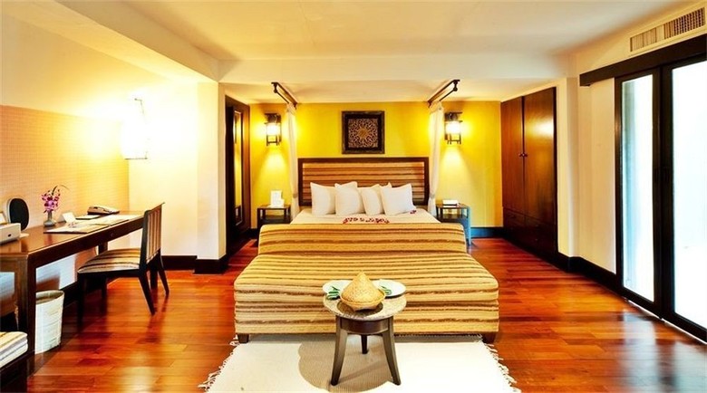 Hotel Andaman White Beach Resort