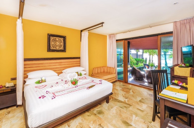Hotel Andaman White Beach Resort
