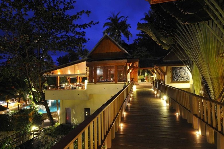 Hotel Andaman White Beach Resort